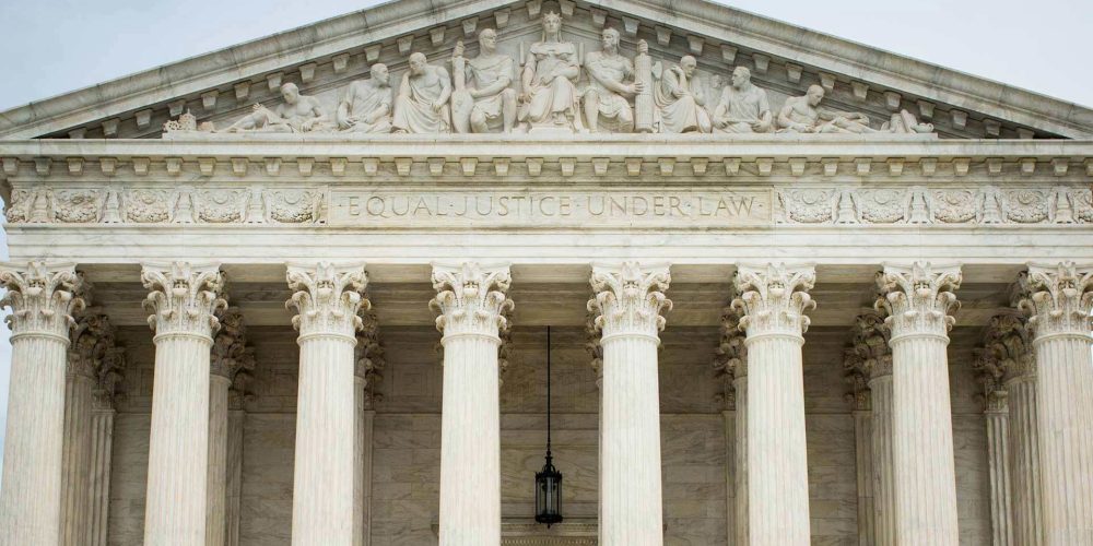 famous-united-states-supreme-court-building-under-PTBFT83